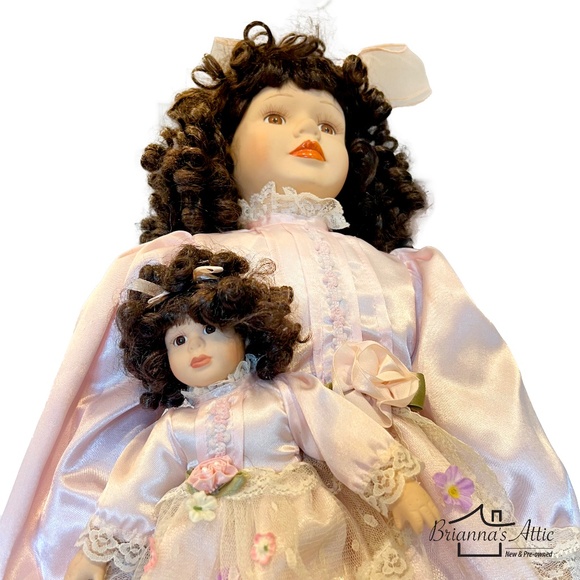 Vintyage Porcelain Doll with Baby Doll 31in - Picture 4 of 10